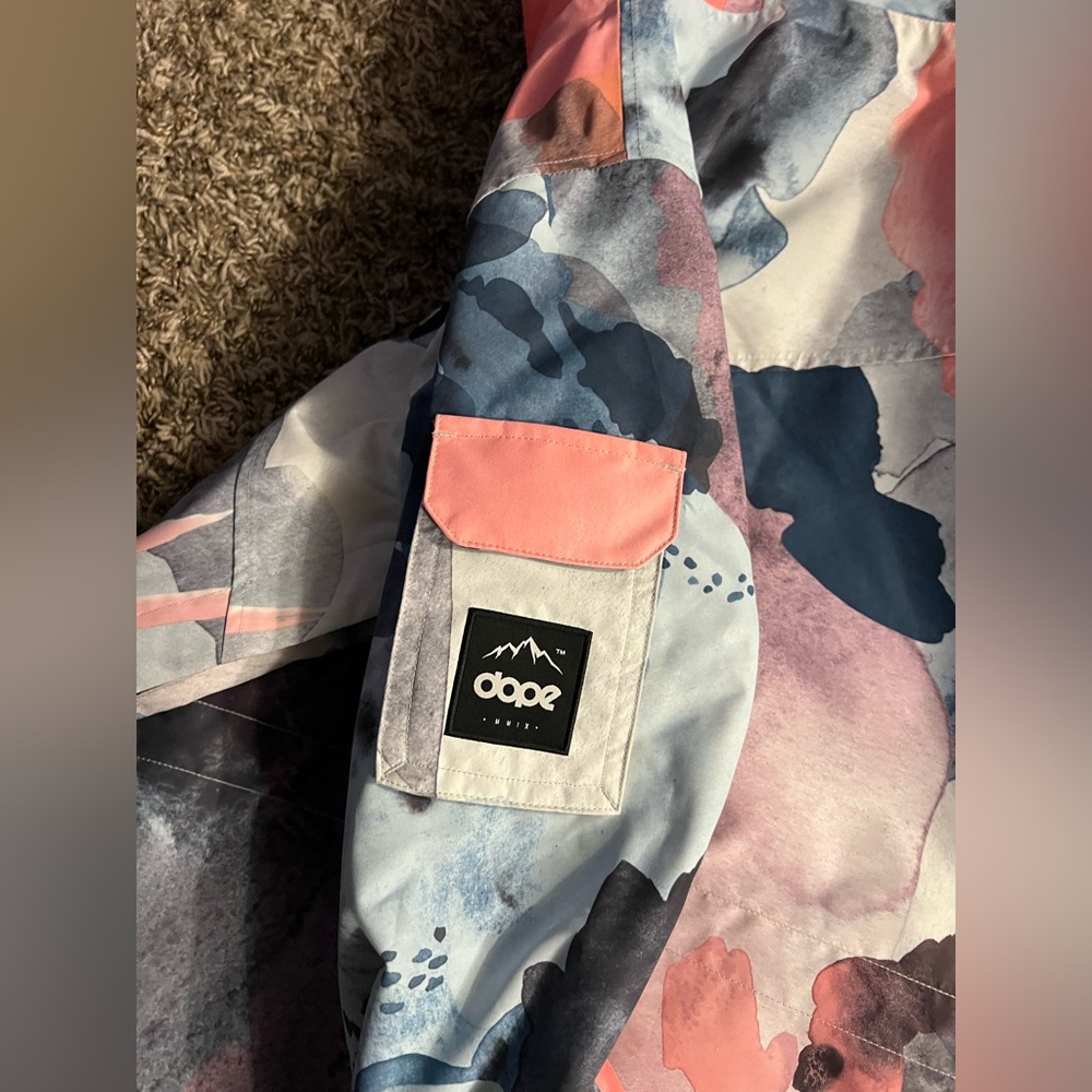 DOPE snowboarding jacket - Picture 3 of 4